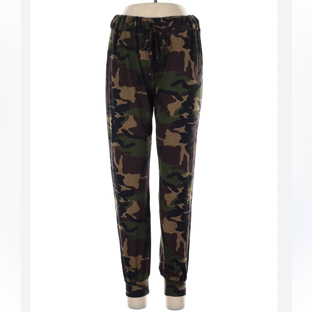 Mady & Nell Camouflage Jogger Pants size medium green brown black elastic waist